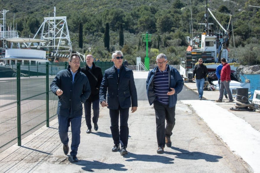 Nova vizura otoka Ugljana: U Kalima izgrađena ribarska luka, u Preku se gradi novi hotel