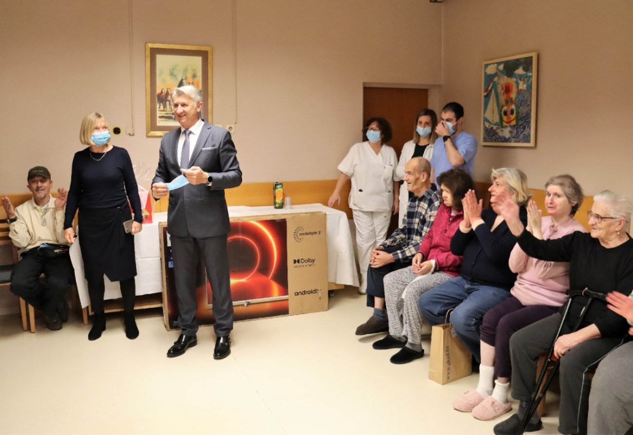 Županov blagdanski posjet Domu za starije i nemoćne, Centru Mocire te štićenicima Doma Sv. Frane