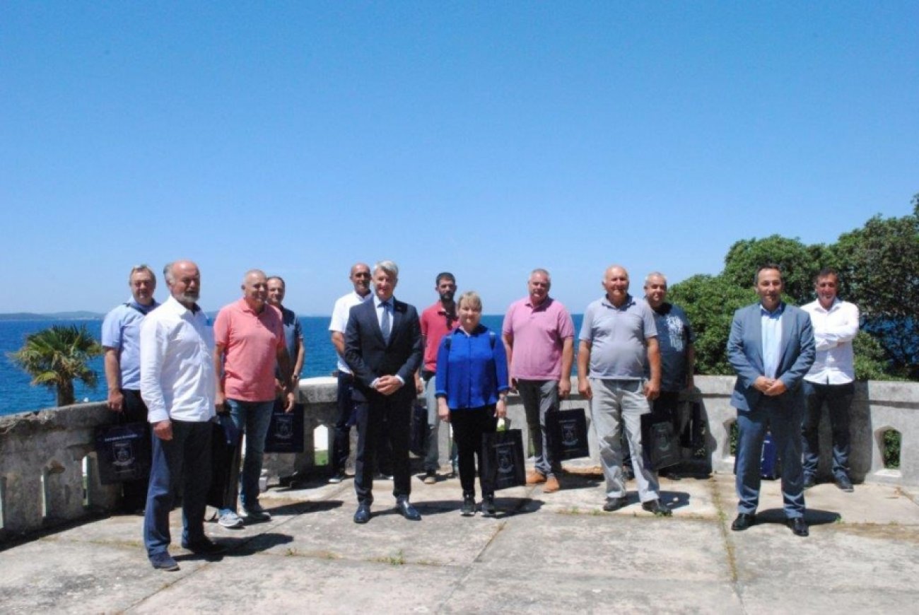 Župan primio nagrađene maslinare