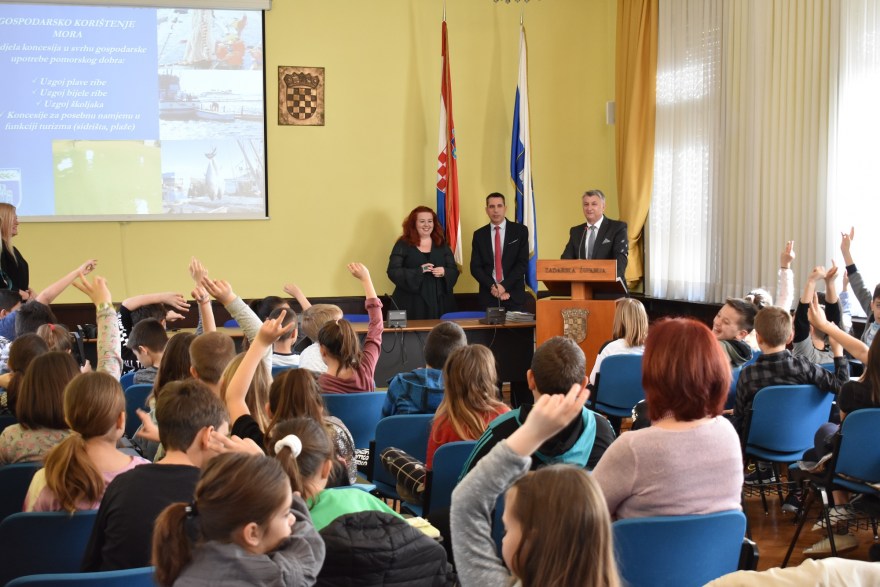 Učenici iz OŠ Šime Budinića posjetili Zadarsku županiju