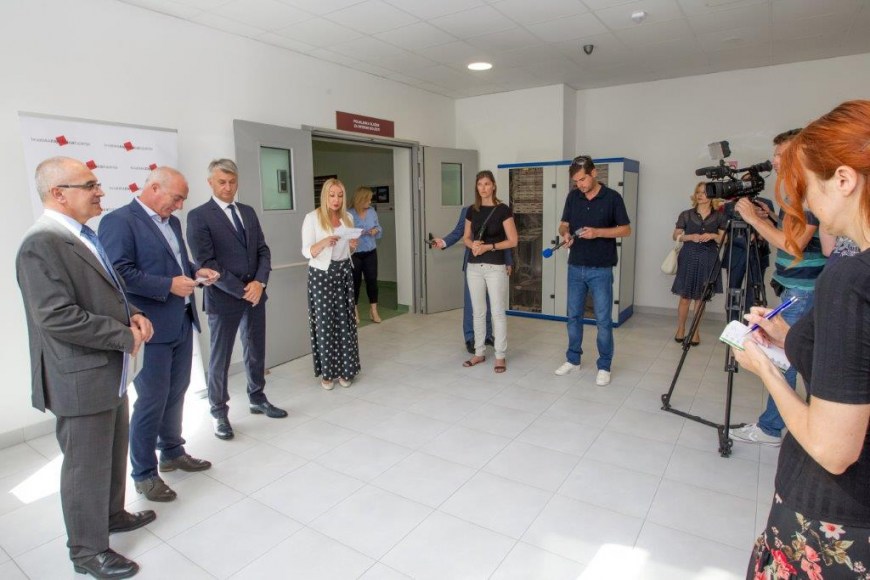Fotografije natječaja „Volim svoju županiju“ donirane Općoj bolnici Zadar