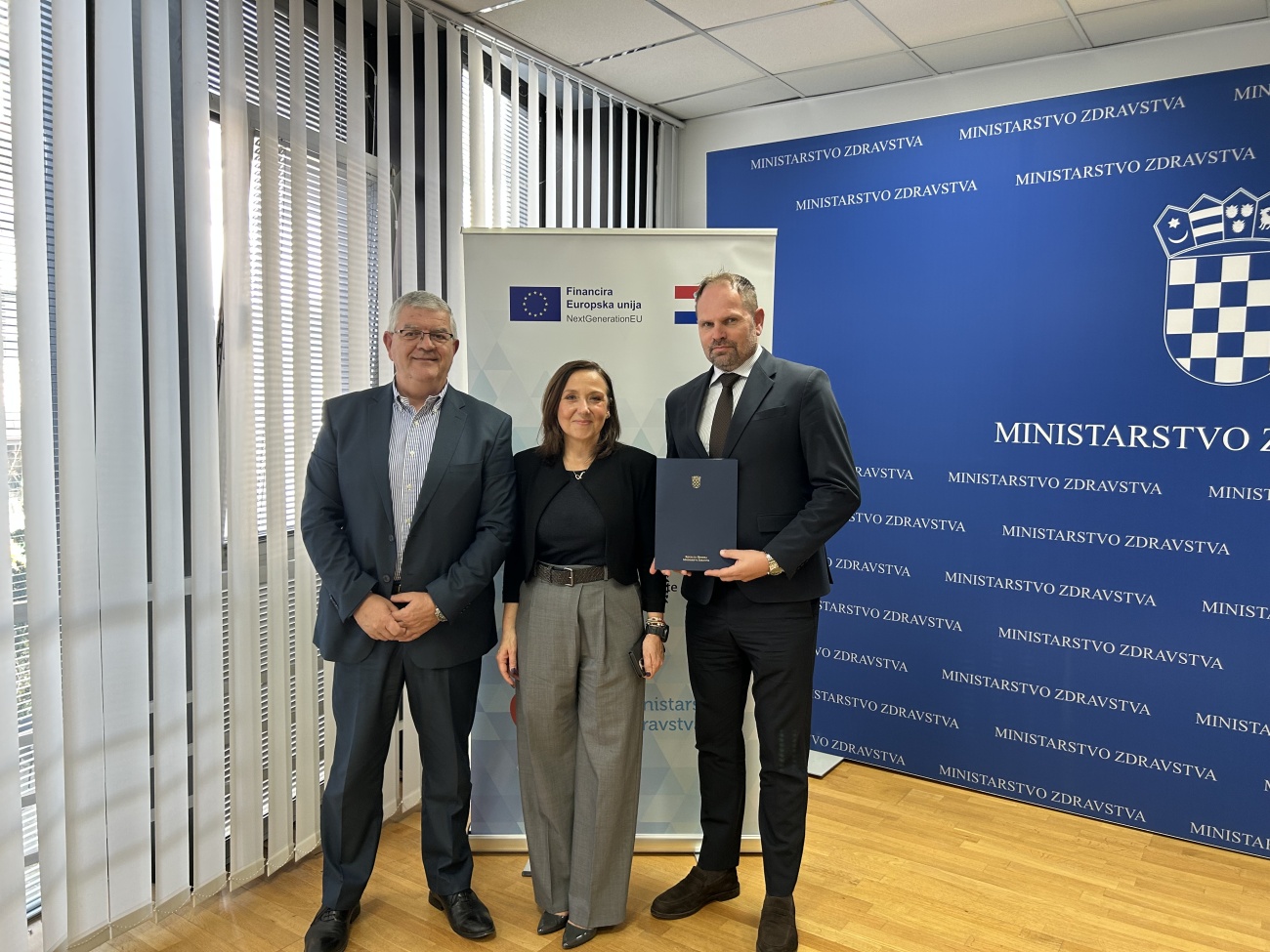 Zadarska županija dobiva mobilnu ambulantu: u Ministarstvu zdravstva potpisan Sporazum o predaji vozila