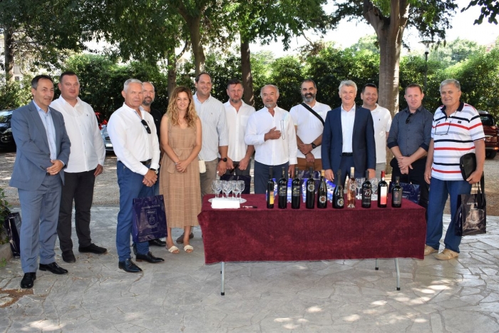 Župan primio zadarske vinare koji su osvojili 17 medalja na Decanteru