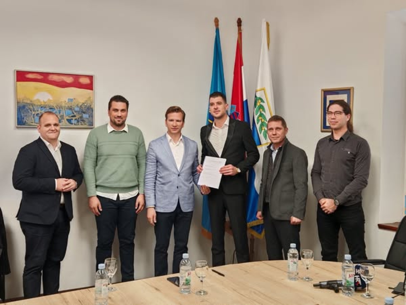 Uručeni ugovori vrijedni 7,3 milijuna eura za projekte na Ugljanu i Pašmanu