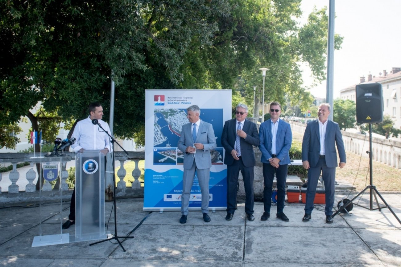 Milenijski projekt – počela obnova zadarske rive, neće biti velikih radova dok traje turistička sezona