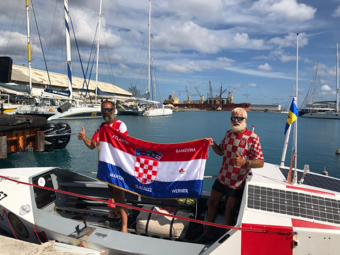 Čestitka Iliću i Cruickshanku koji su preveslali Atlantik