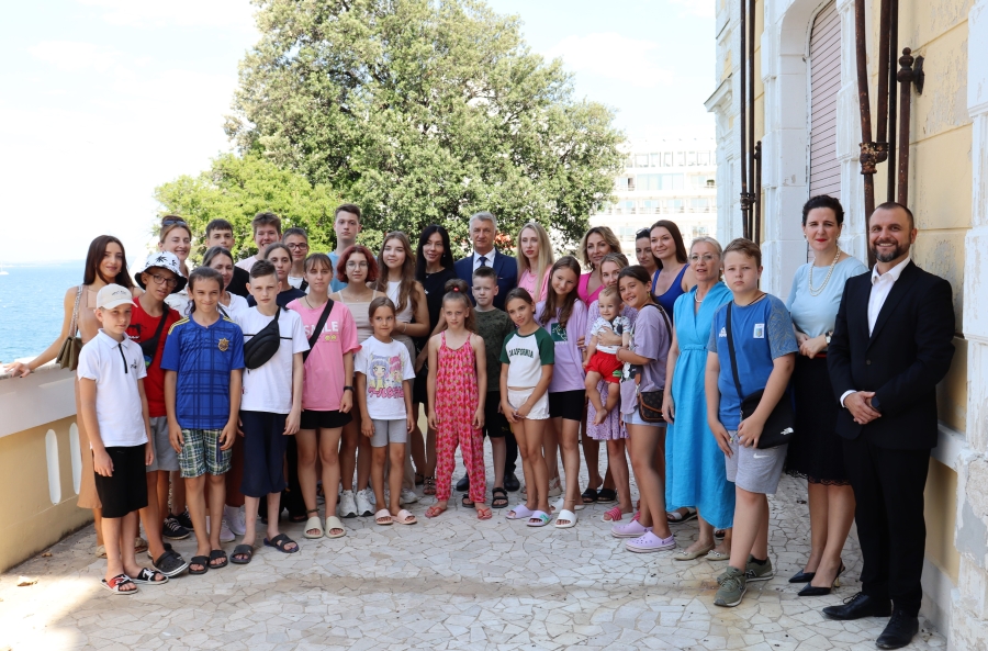 Župan Longin primio obitelji ukrajinskih branitelja koji borave u Zadarskoj županiji