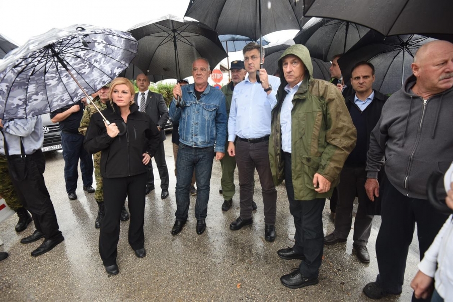 Predsjednica RH Kolinda Grabar Kitarović posjetila Zadar kako bi obišla poplavljena područja